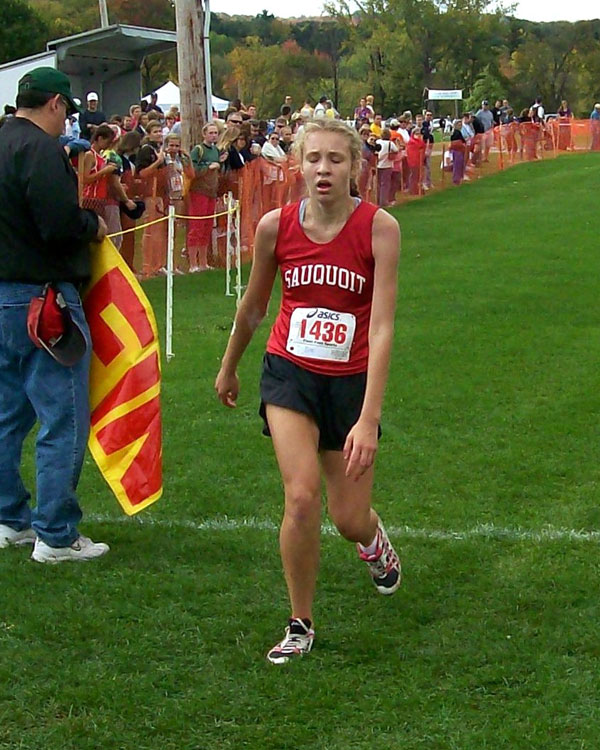 Image of the Utica Police and Fire Fighters Memorial Girls JV race winner Renee Henck from Sauquoit Valley