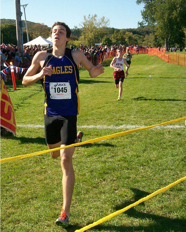 Image of the Bill DeLude Boys Varsity race winner Pat Murphy from Duanesburg