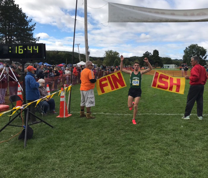 Image of the Bill DeLude Boys Varsity race winner Tyler Fauvelle from Adirondack